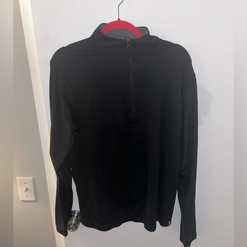 Long sleeve quarter zip size large